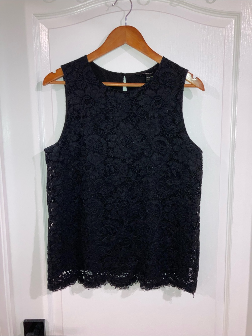 Banana Republic Black Lace Sleeveless Top - size M